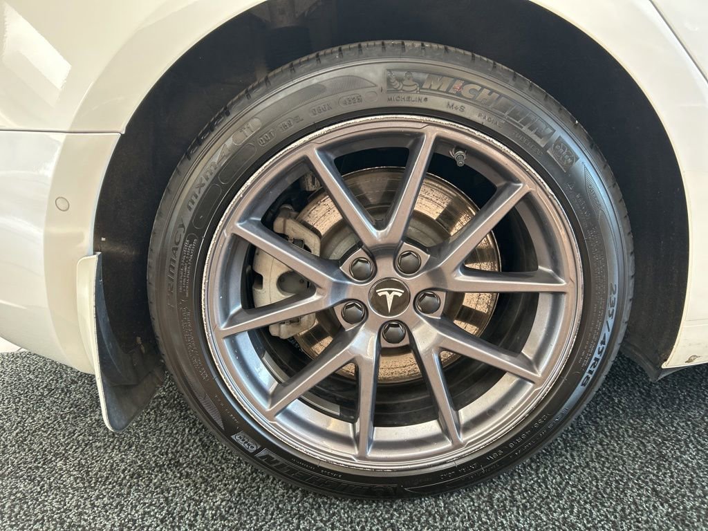 Used 2022 Tesla Model 3 Long Range AWD/4WD image 27