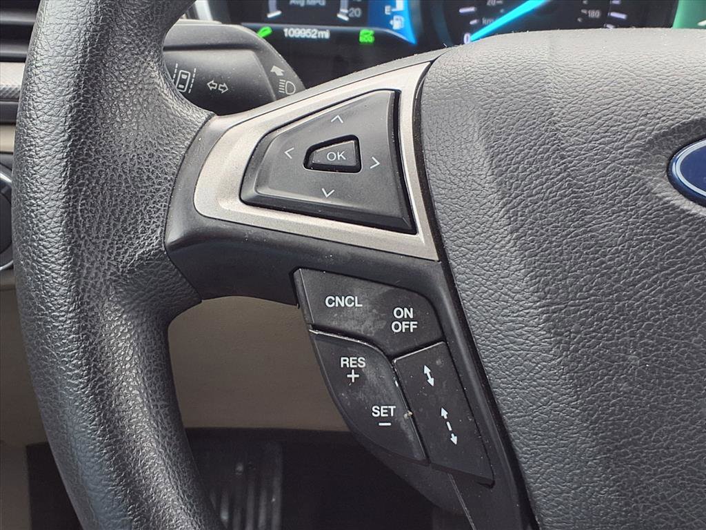 Used 2019 Ford Fusion SE image 15