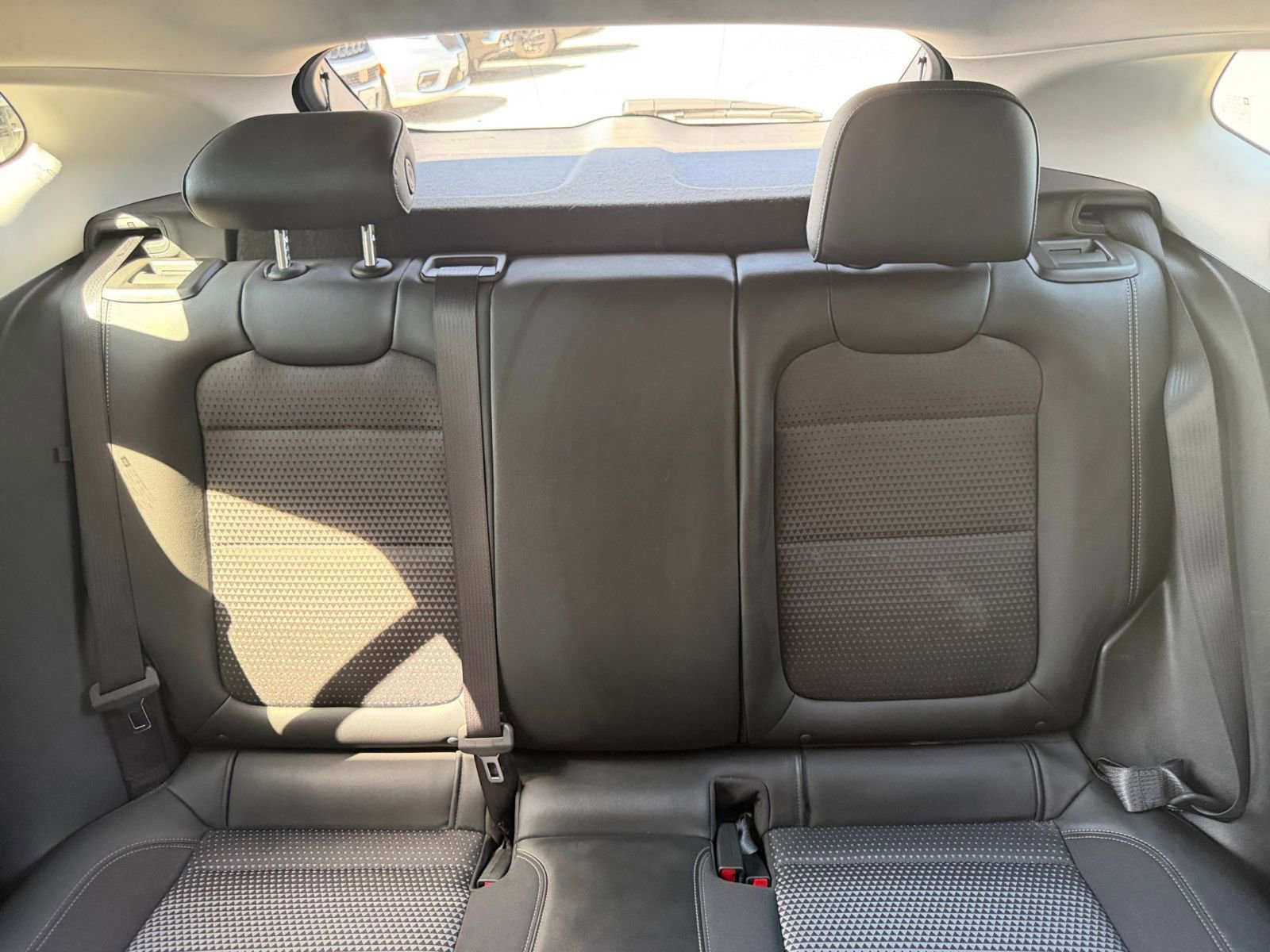 Used 2025 Chevrolet Trax LT FWD image 39