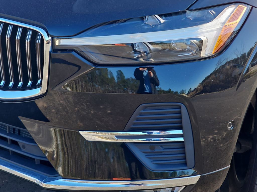 Used 2023 Volvo XC60 B5 Plus w/ Protection Package Premier image 36