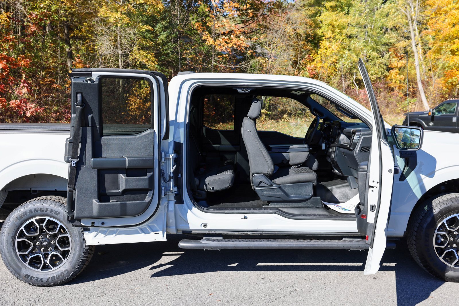 Certified 2023 Ford F150 XL w/ STX Appearance Package image 12