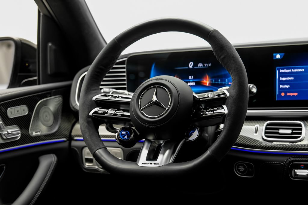 Used 2025 Mercedes-Benz GLS 63 AMG 4MATIC image 17