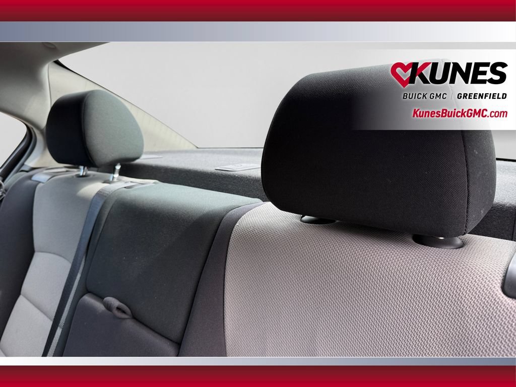 Used 2012 Chevrolet Cruze LS FWD image 11