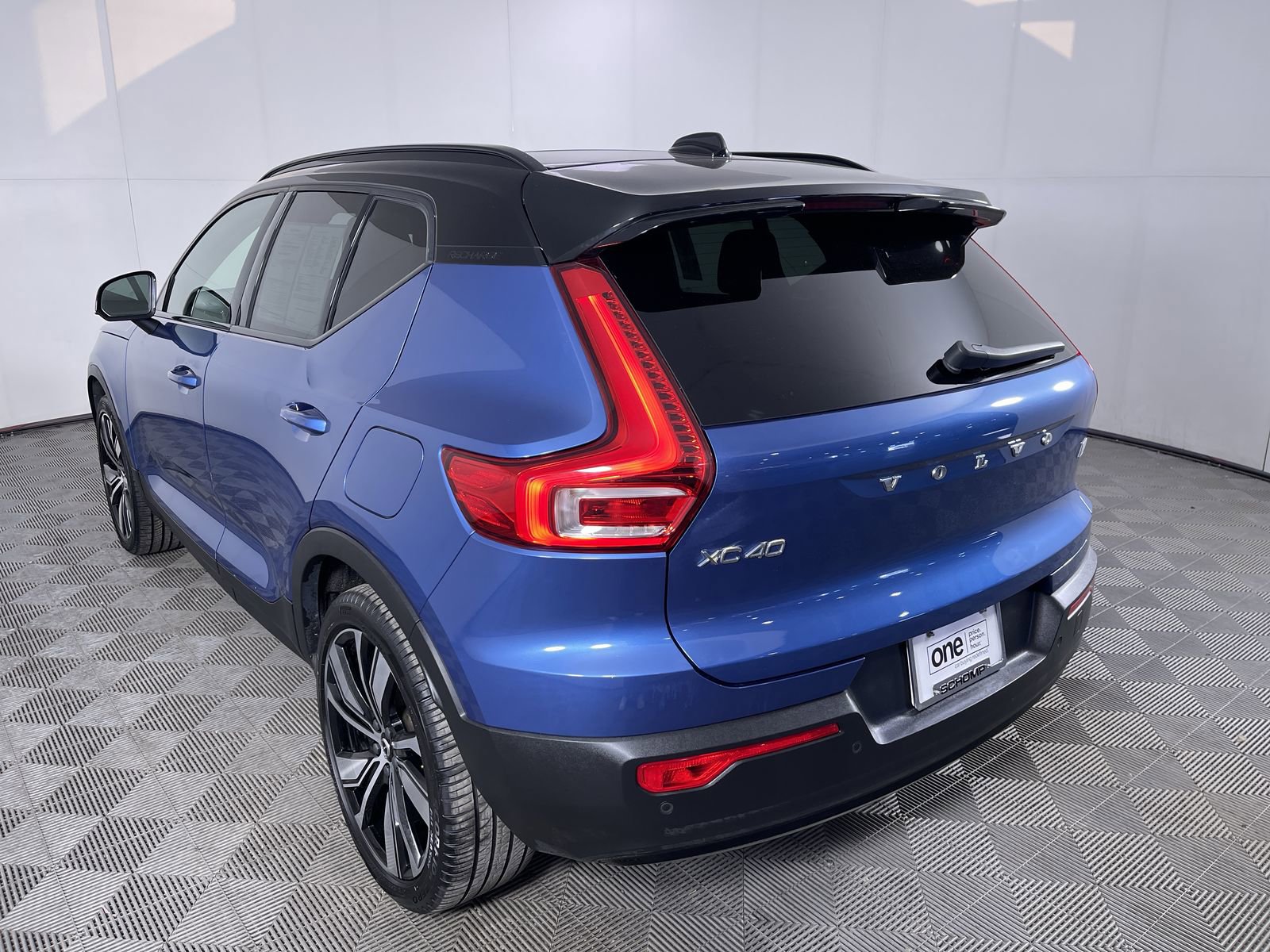 Used 2021 Volvo XC40 P8 Recharge AWD/4WD image 23