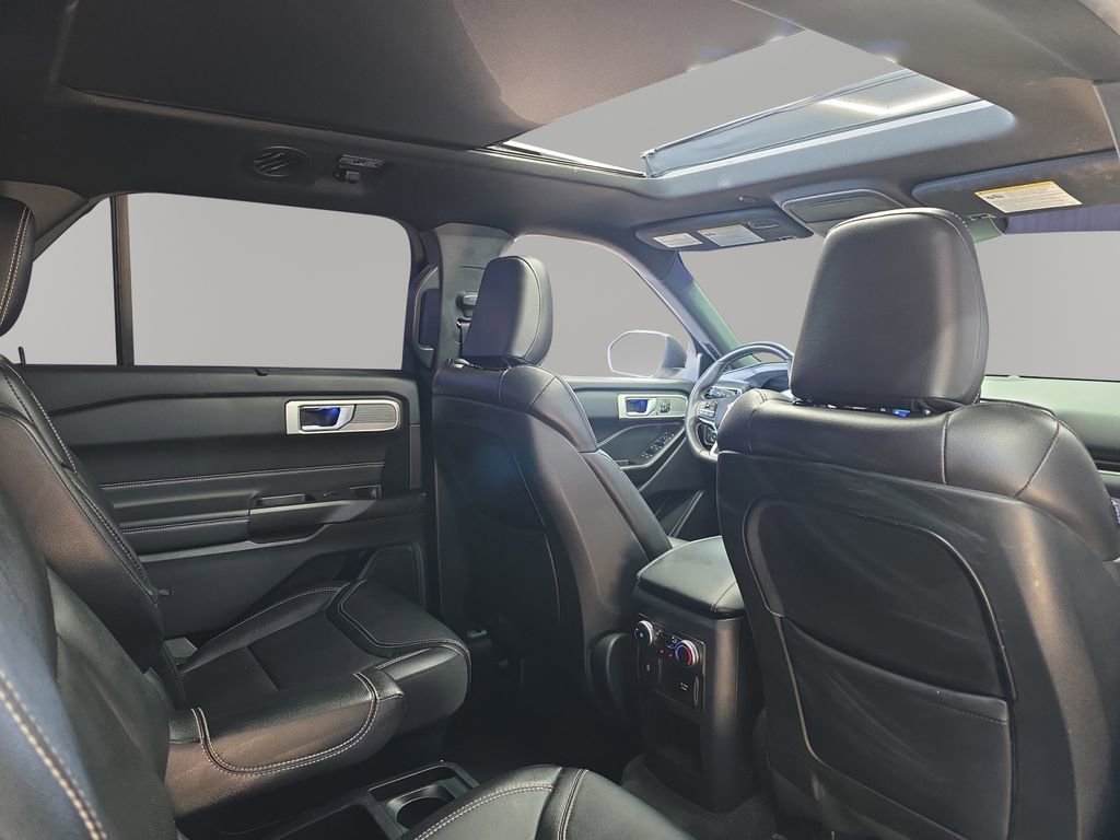 Used 2020 Ford Explorer ST image 29