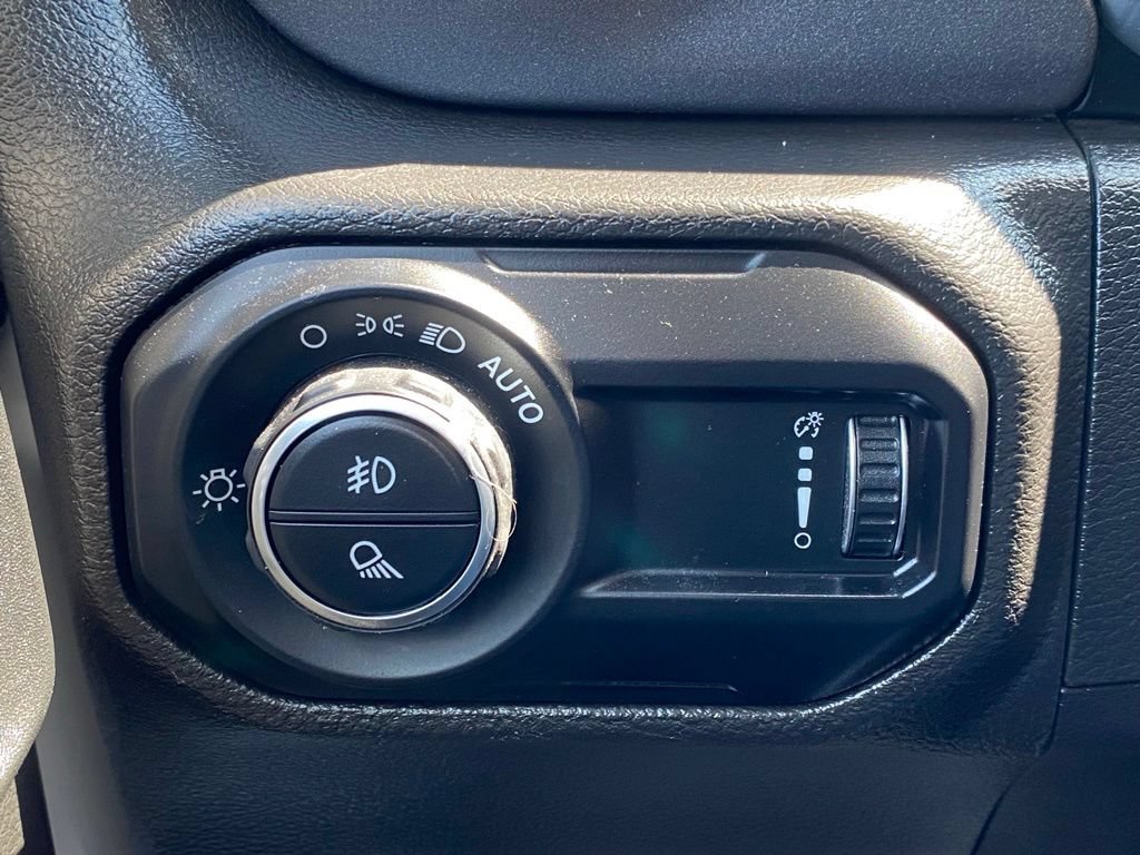 Used 2023 Jeep Gladiator Mojave w/ Cold Weather Group AWD/4WD image 27