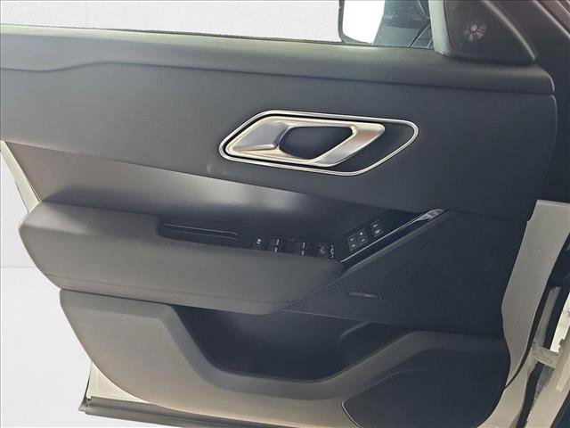 New 2026 Land Rover Range Rover Velar Dynamic SE image 27