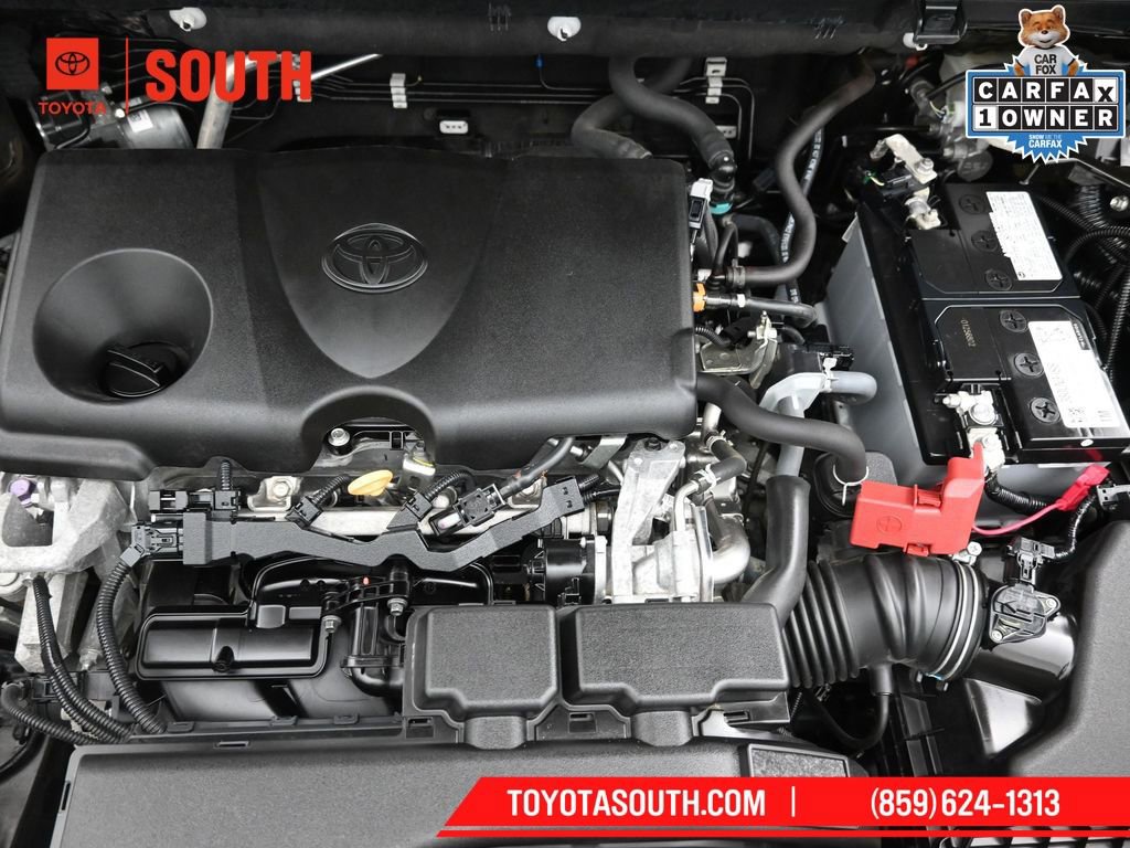 Used 2021 Toyota RAV4 XLE w/ Convenience Package image 30