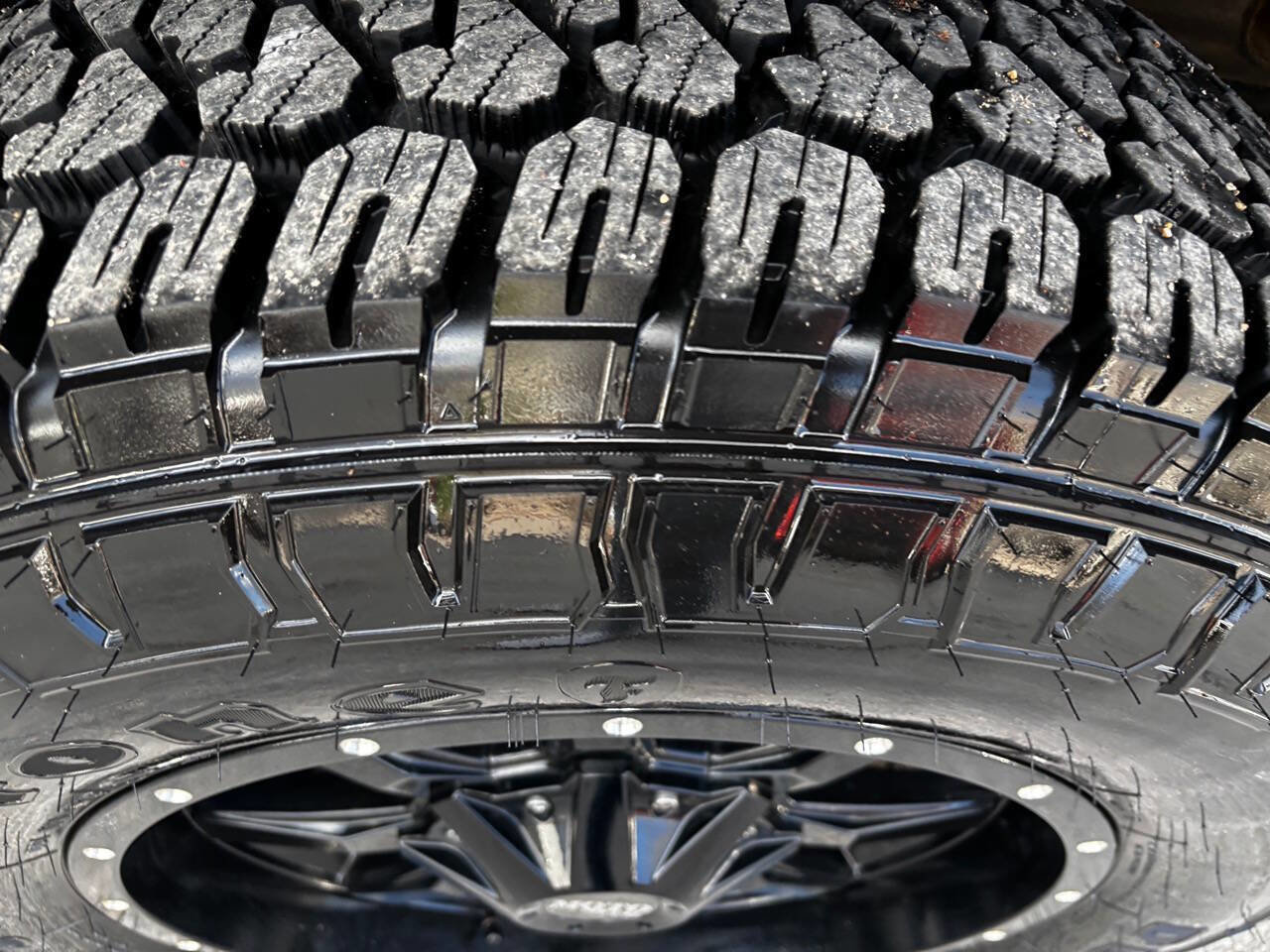 Used 2017 Chevrolet Silverado 1500 LT w/ All Star Edition image 41