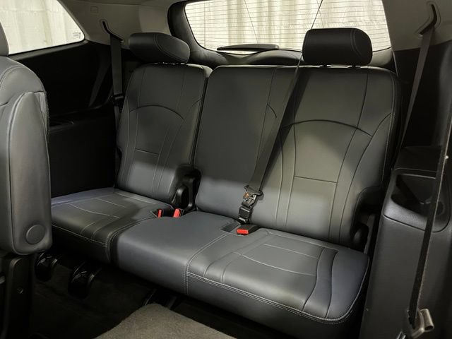 Used 2019 Buick Enclave Essence AWD/4WD image 12