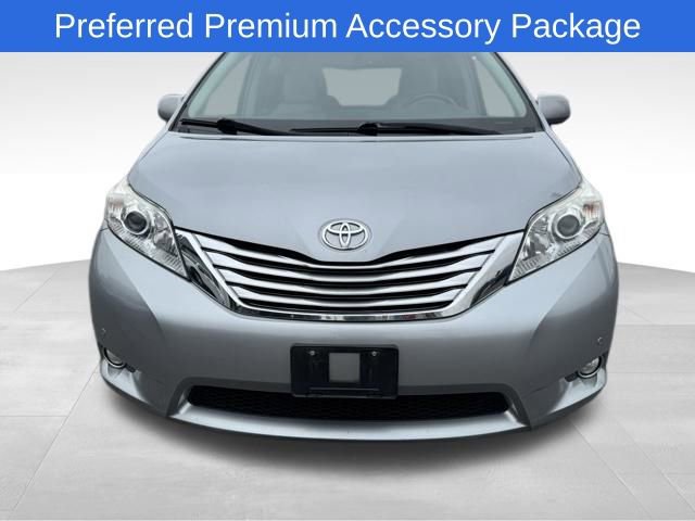 Used 2011 Toyota Sienna Limited w/ Premium Pkg image 9