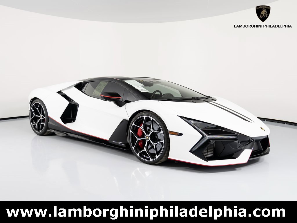 Used 2024 Lamborghini Revuelto image 3