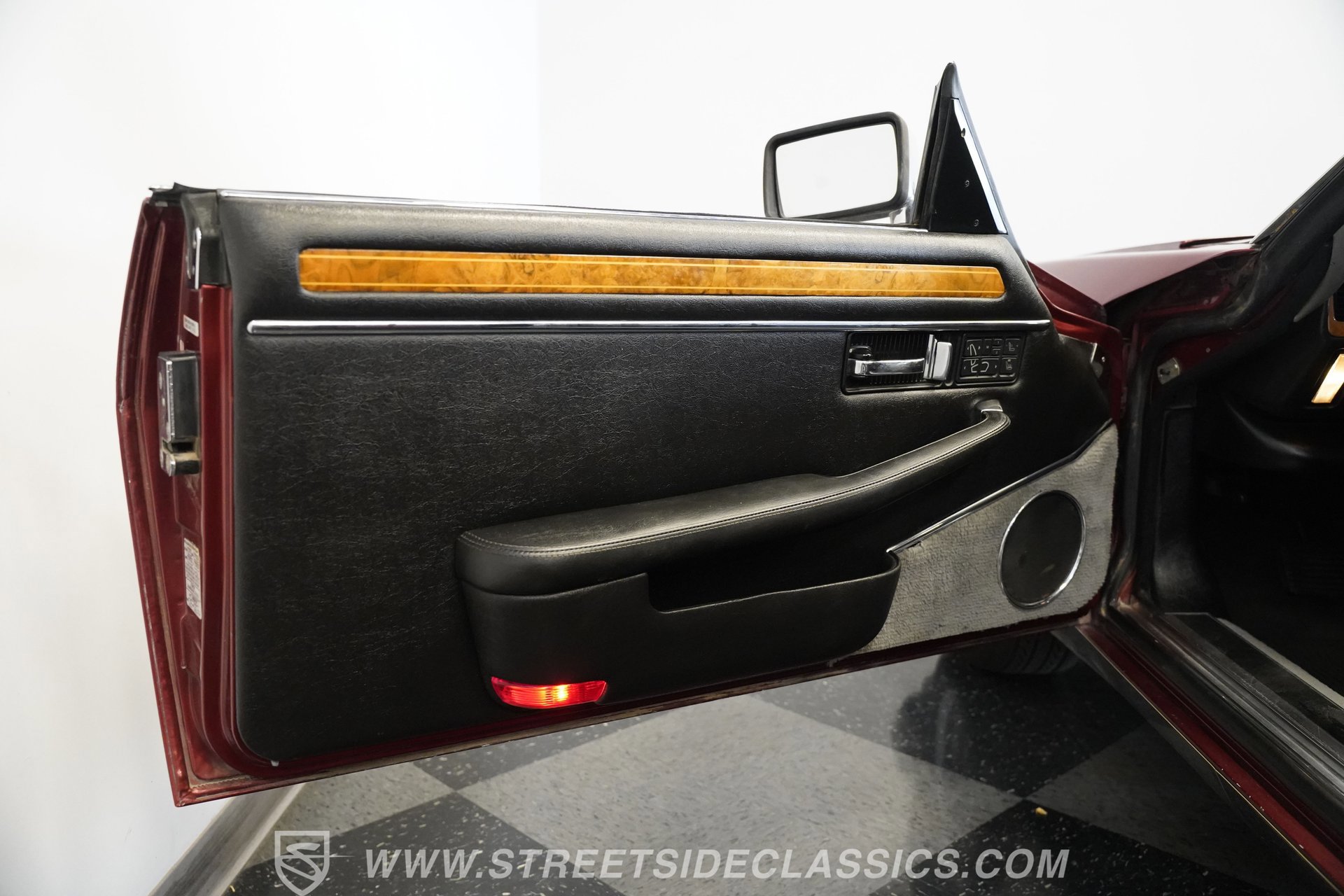 Used 1992 Jaguar XJS V12 Coupe image 37