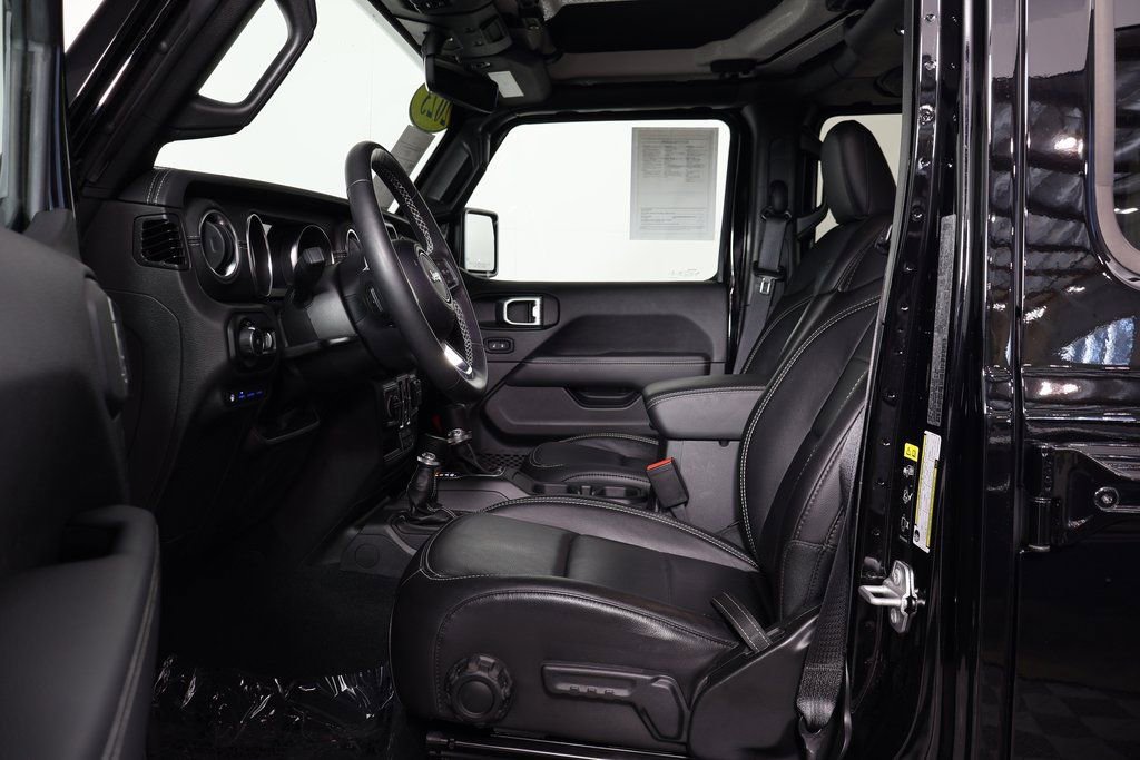 Used 2023 Jeep Wrangler Unlimited Sahara w/ Cold Weather Group image 10