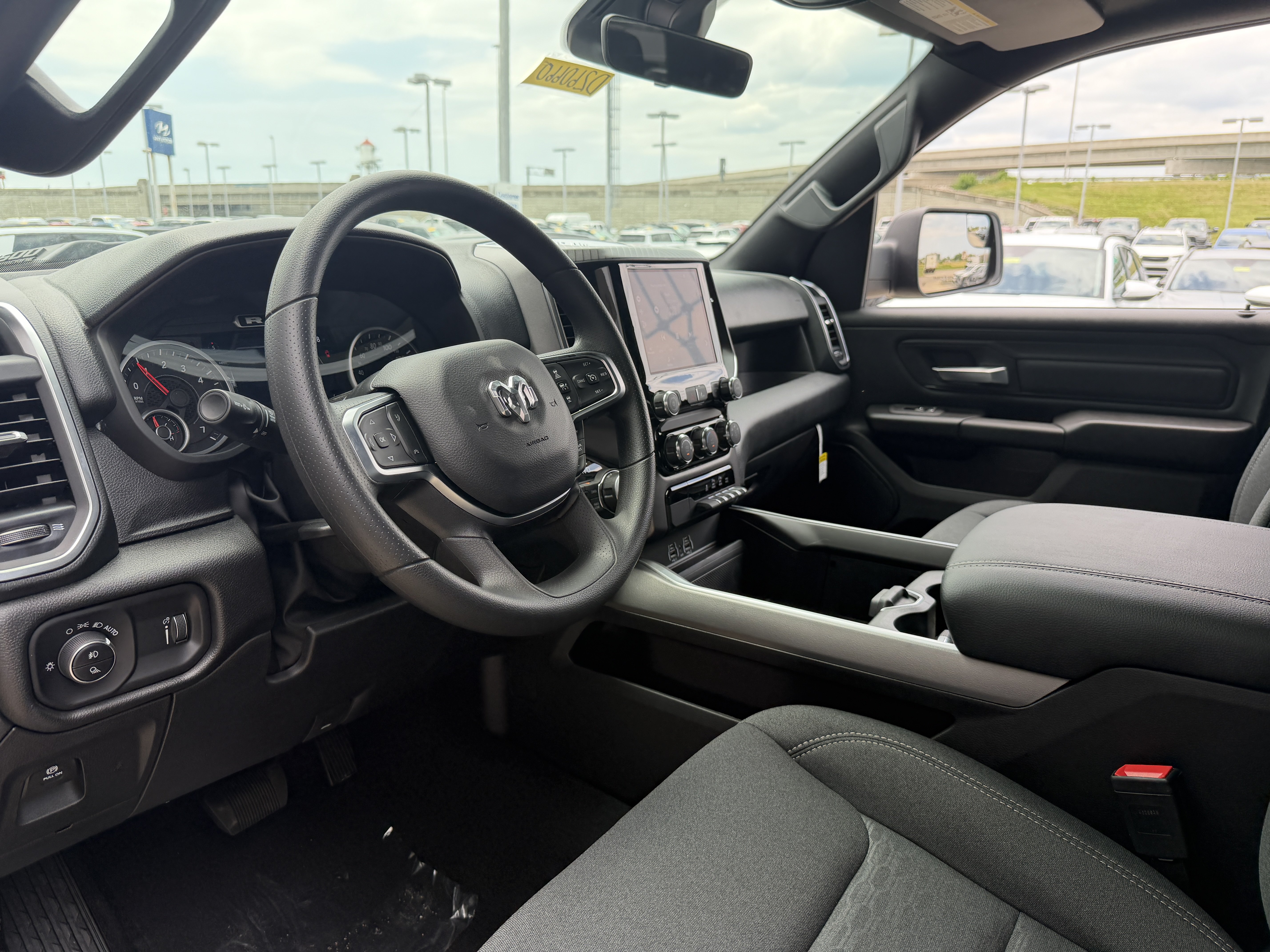 New 2026 RAM 1500 Express AWD/4WD image 29