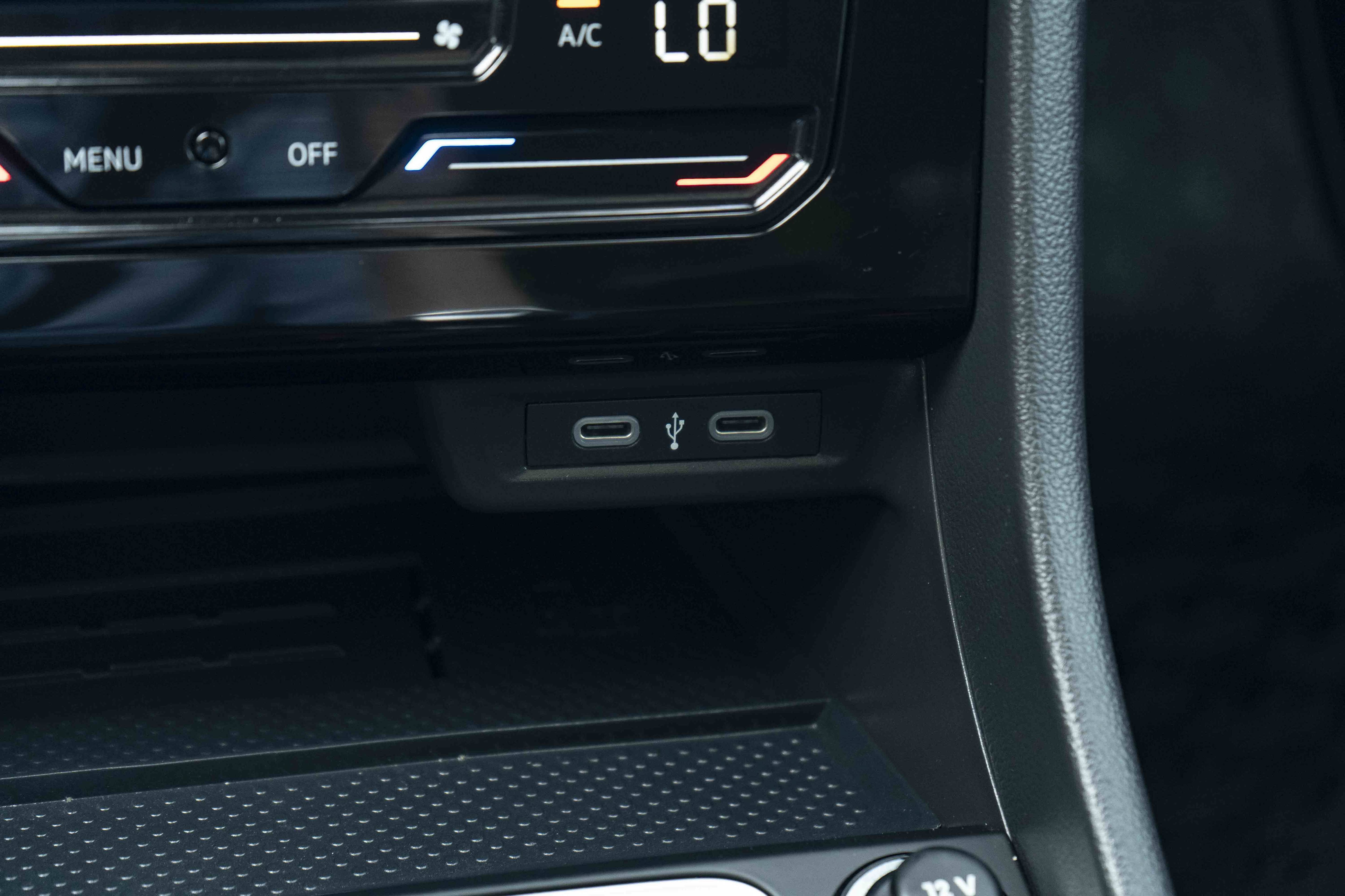 Certified 2026 Volkswagen Jetta SE FWD image 32