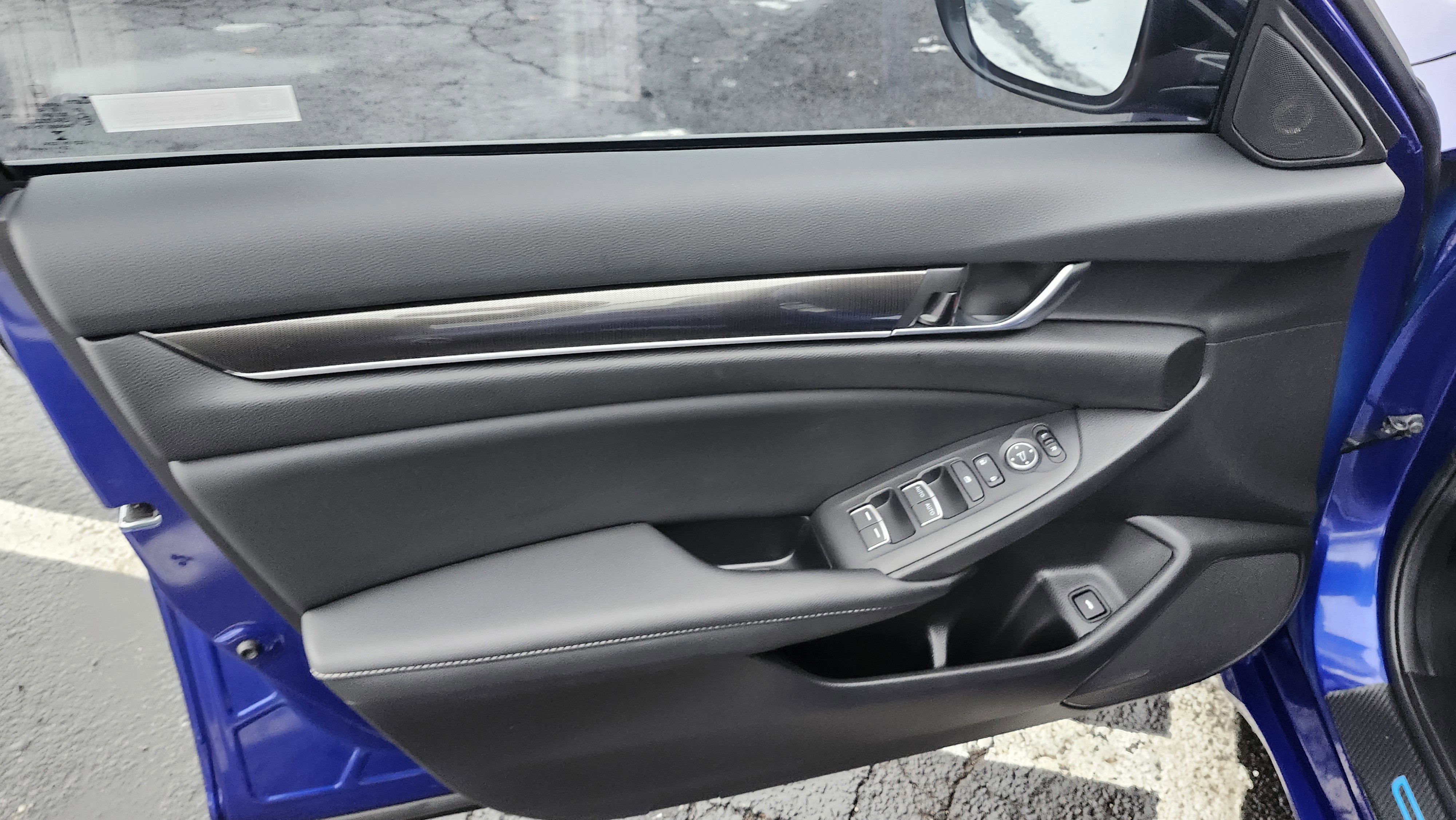 Used 2022 Honda Accord Sport image 26