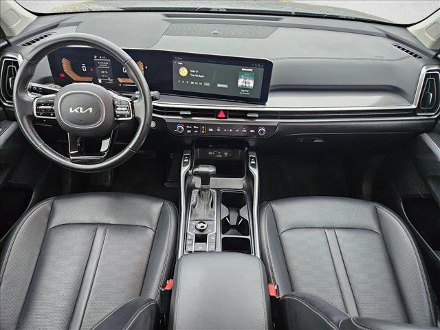 Used 2024 Kia Sorento S image 18