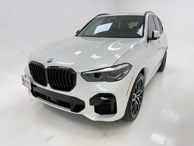 Used 2023 BMW X5 sDrive40i w/ M Sport Package RWD image 4