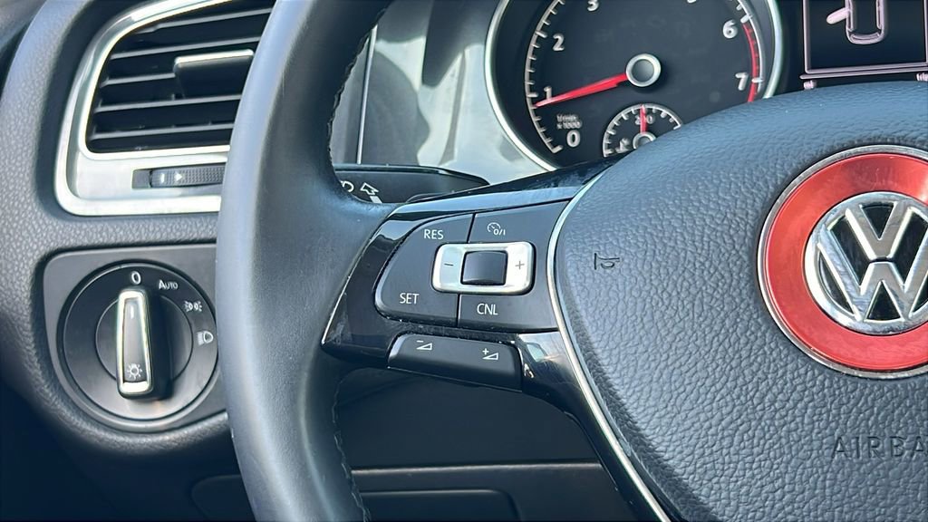 Used 2018 Volkswagen Golf SE FWD image 27