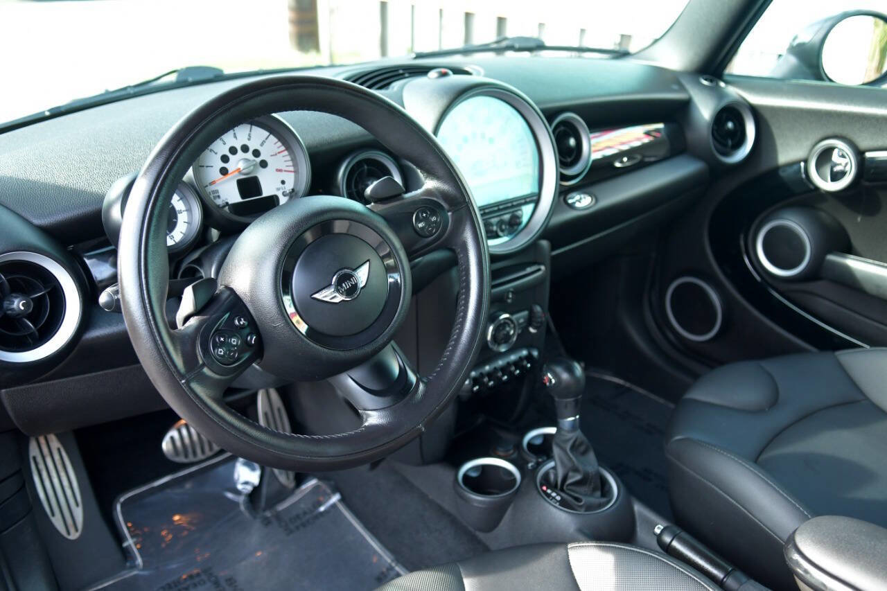 Used 2012 MINI Cooper S image 16