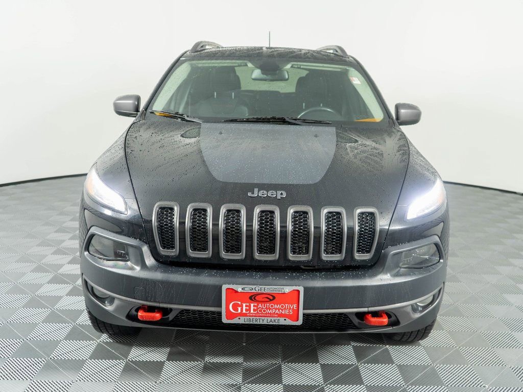 Used 2018 Jeep Cherokee Trailhawk w/ Cold Weather Group image 2