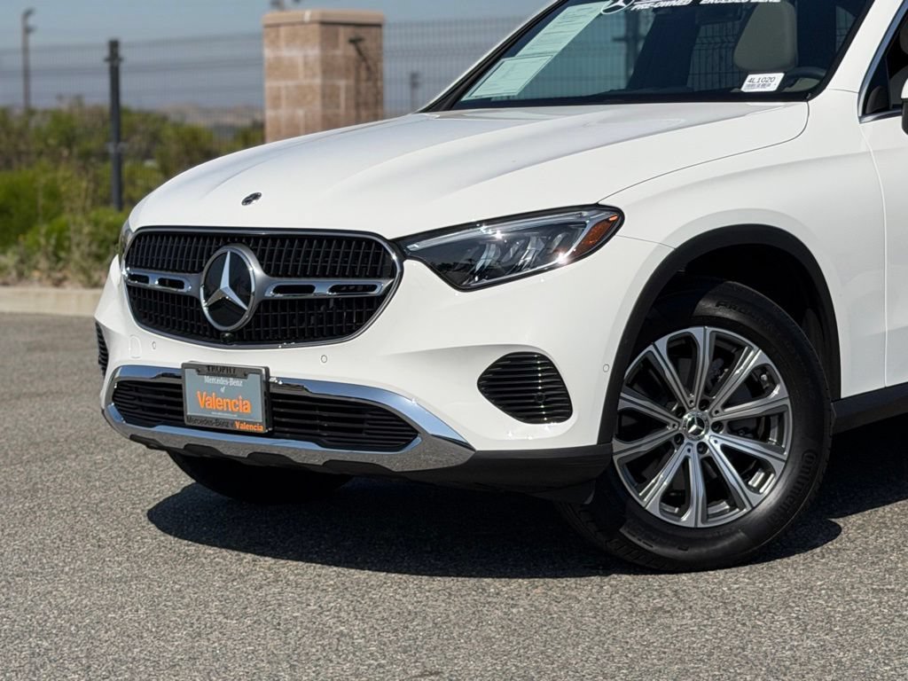 Used 2026 Mercedes-Benz GLC 300 4MATIC image 3
