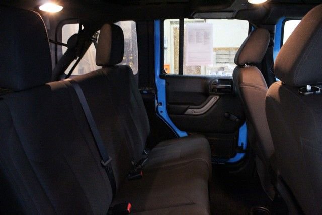 Used 2018 Jeep Wrangler Unlimited Sport image 12