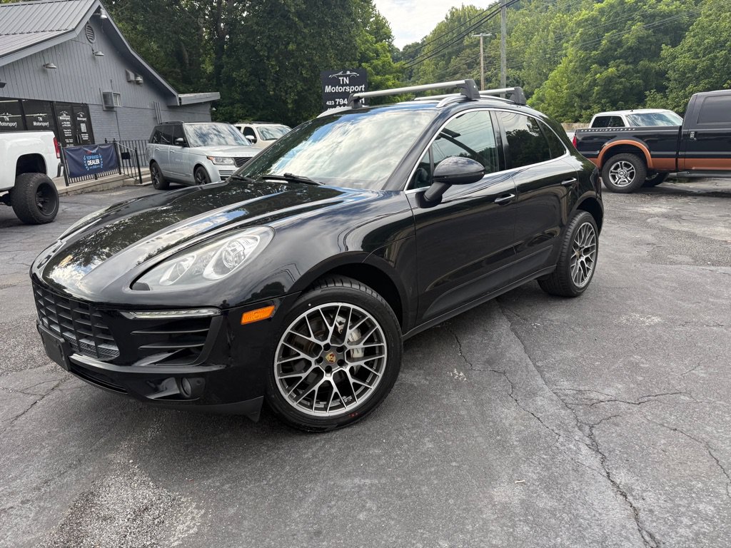 Used 2015 Porsche Macan S w/ Premium Package Plus AWD/4WD image 2