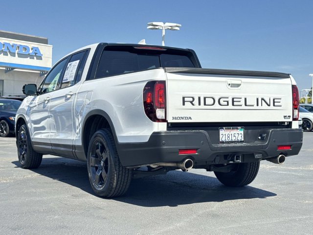 Used 2024 Honda Ridgeline Black Edition image 3