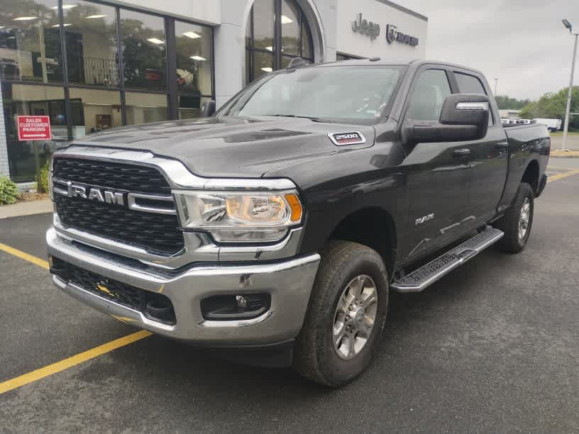 Used 2024 RAM 2500 Big Horn AWD/4WD image 3