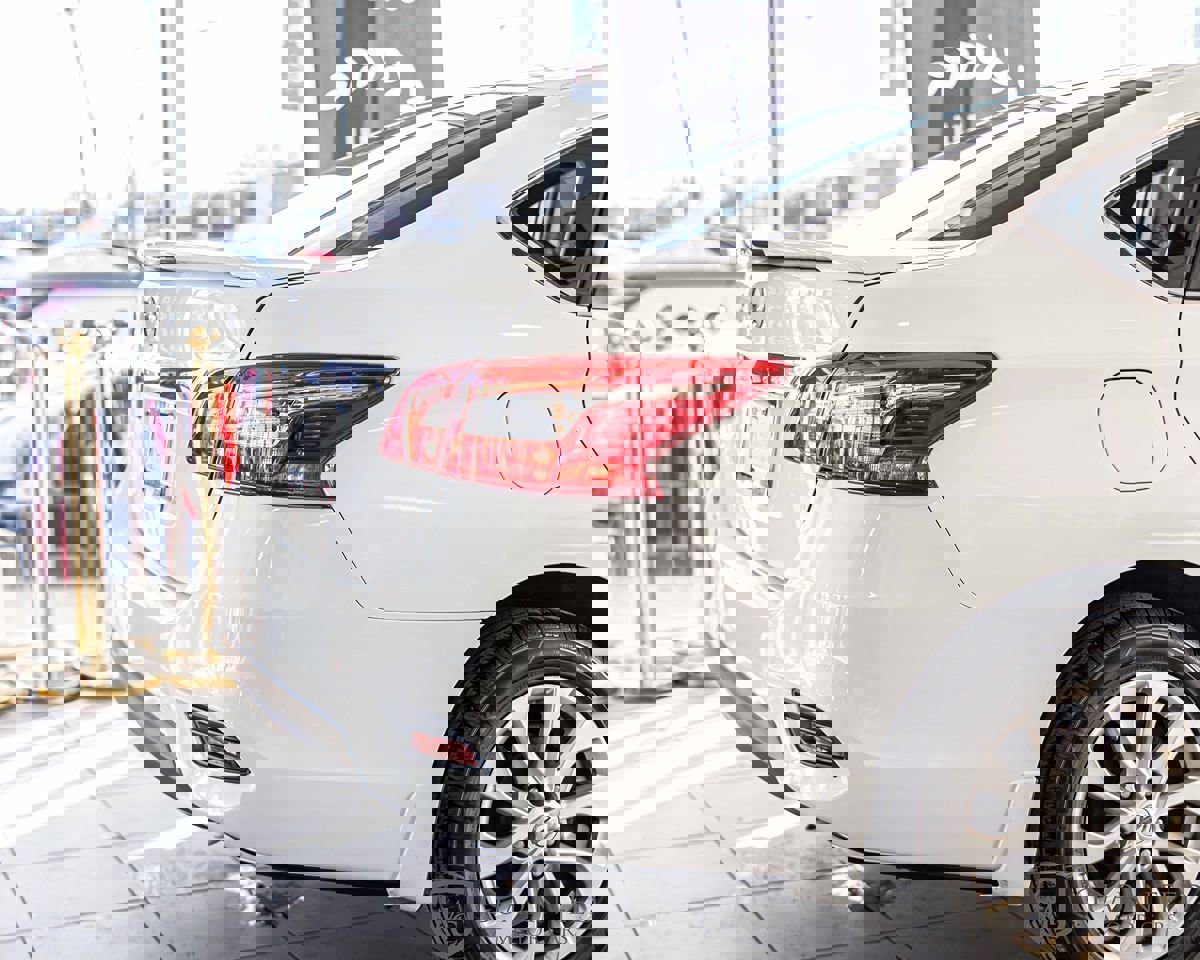 Used 2017 Nissan Sentra S w/ S Style Package image 12