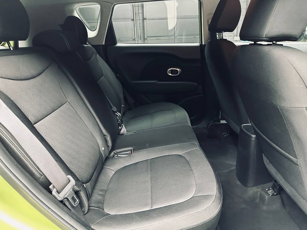 Used 2014 Kia Soul FWD image 19