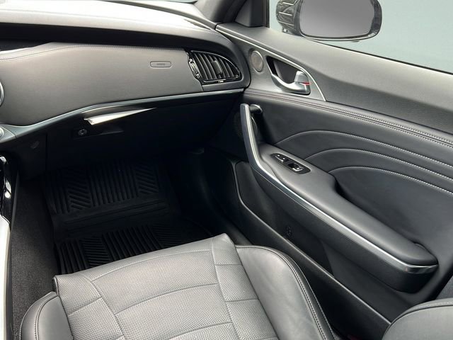 Used 2023 Kia Stinger GT2 RWD image 12
