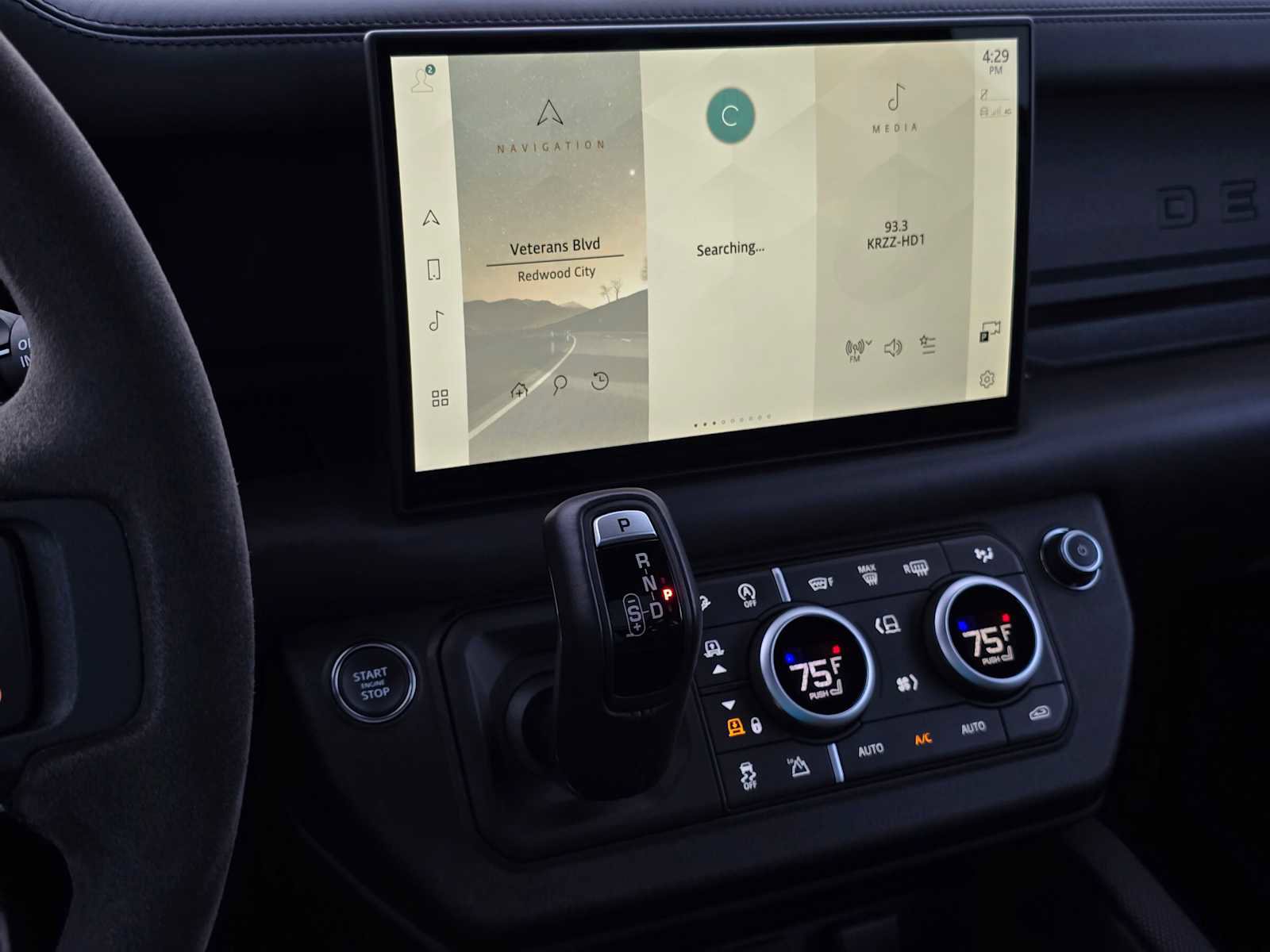 Certified 2024 Land Rover Defender 90 V8 image 26