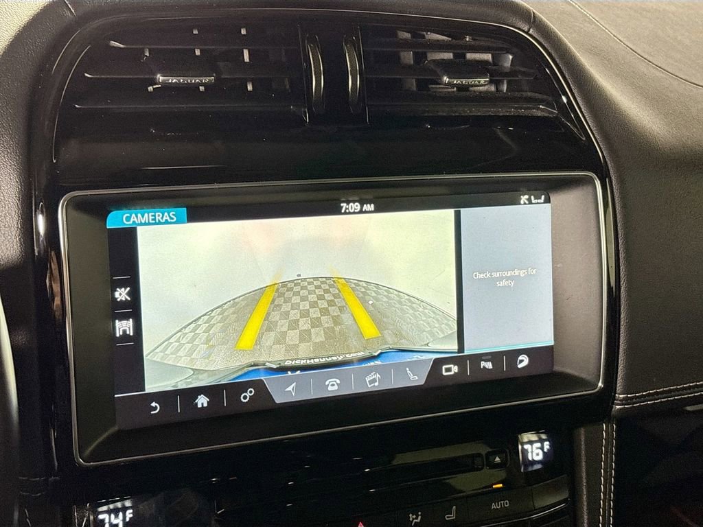 Used 2017 Jaguar F-PACE S image 17