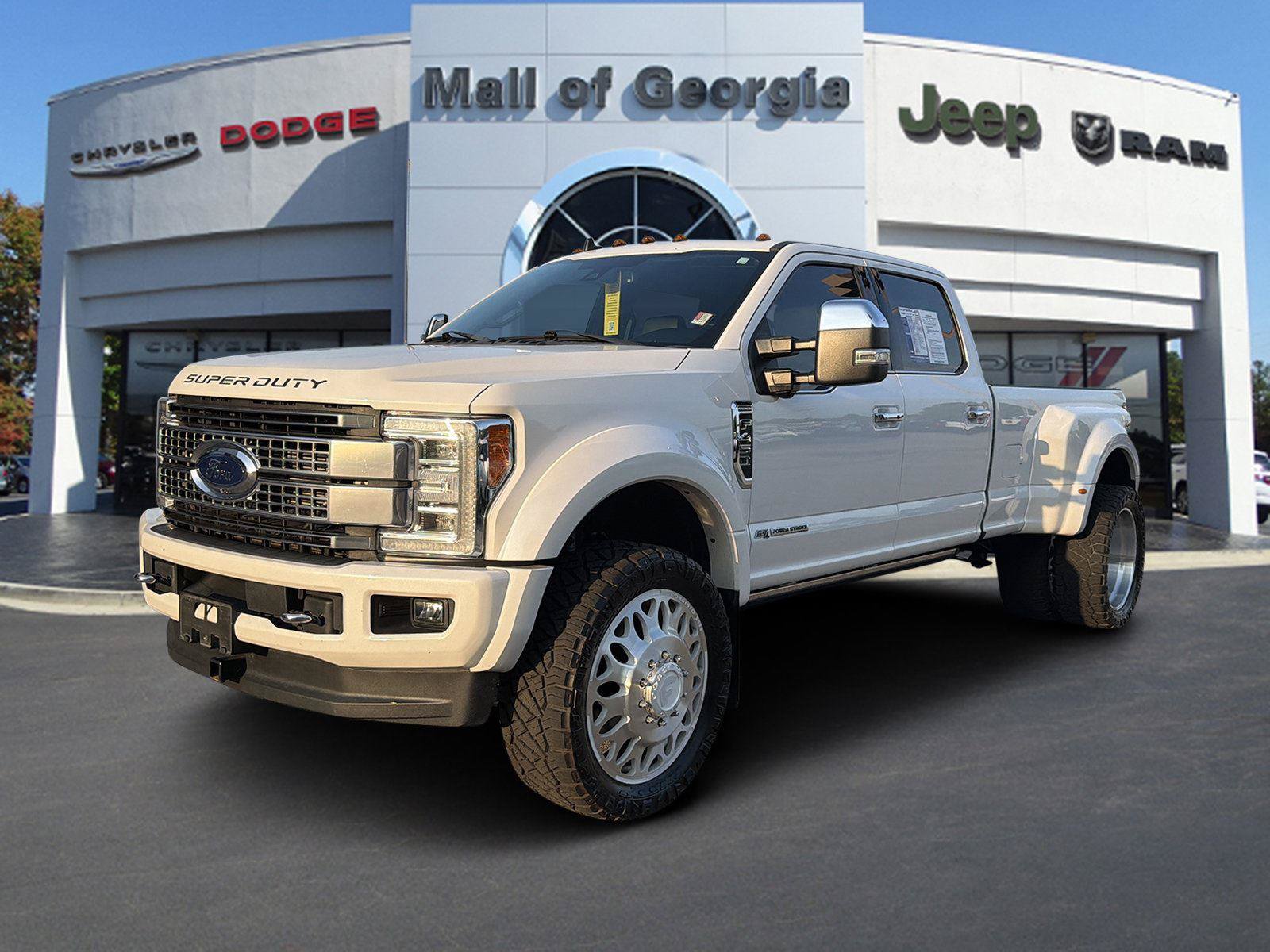 Used 2019 Ford F450 Platinum w/ Platinum Ultimate Package AWD/4WD image 1