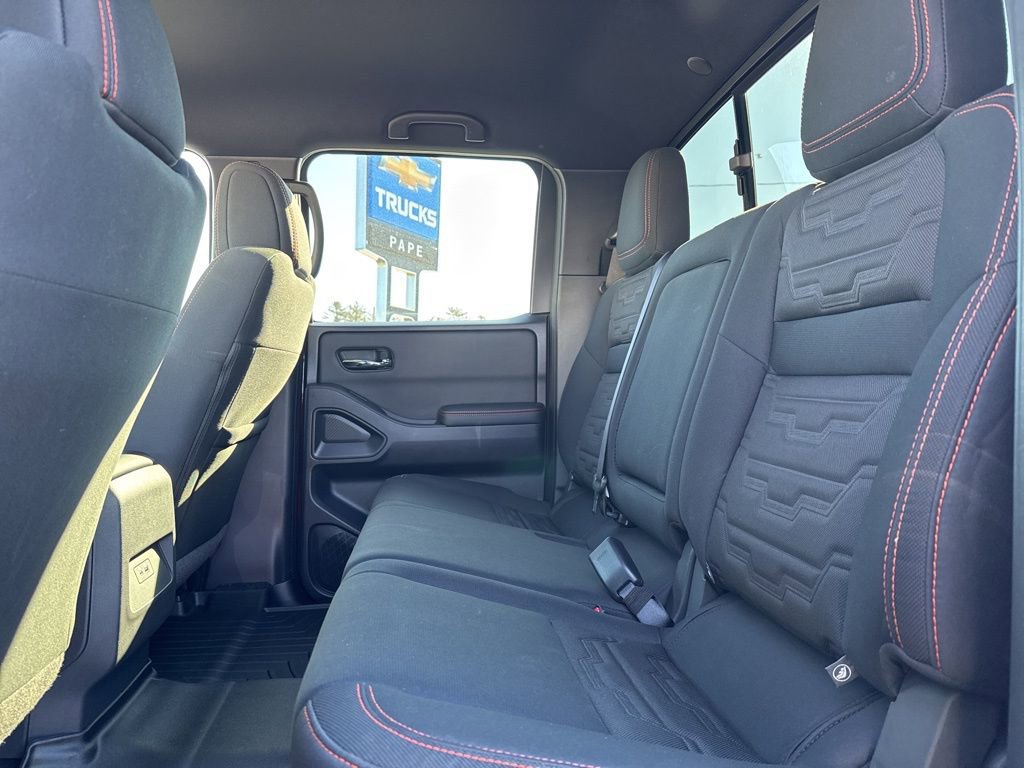 Used 2025 Nissan Frontier PRO-4X image 18