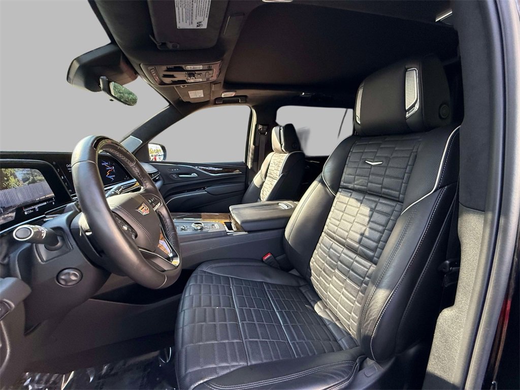 Used 2024 Cadillac Escalade ESV Sport Platinum w/ LPO, ONYX Package image 2