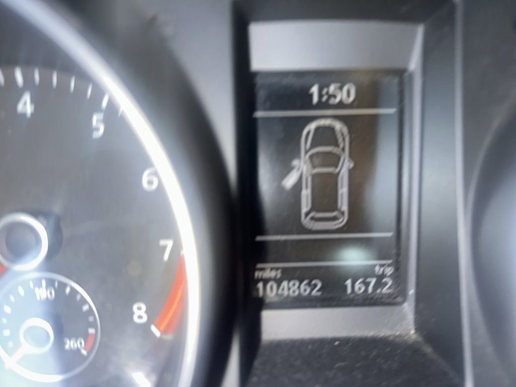 Used 2012 Volkswagen Golf 4-Door image 15