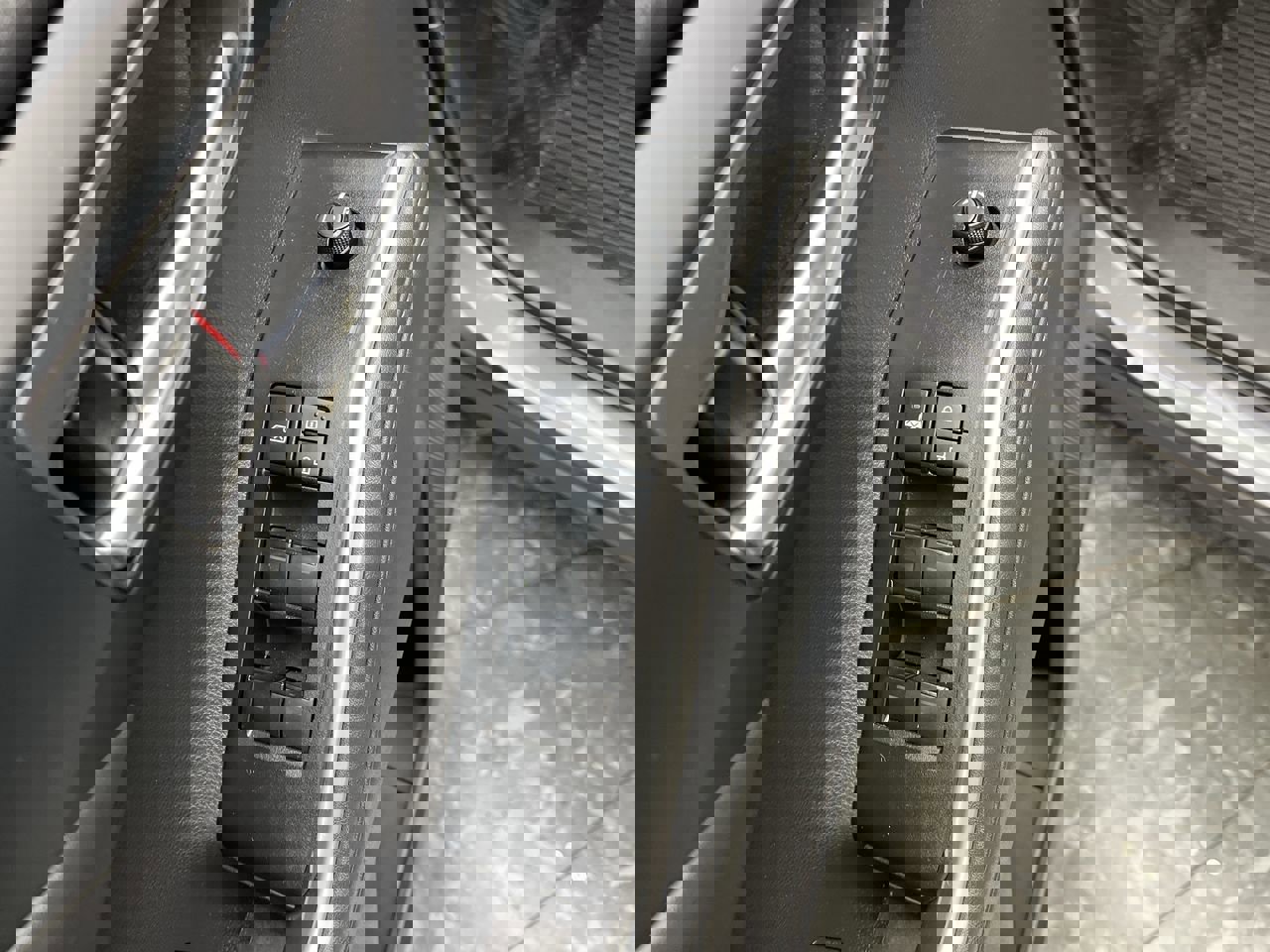 Used 2021 Toyota Highlander XLE image 8