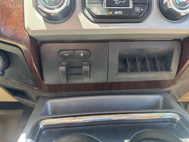 Used 2016 Ford F250 Lariat w/ Lariat Ultimate Package AWD/4WD image 39