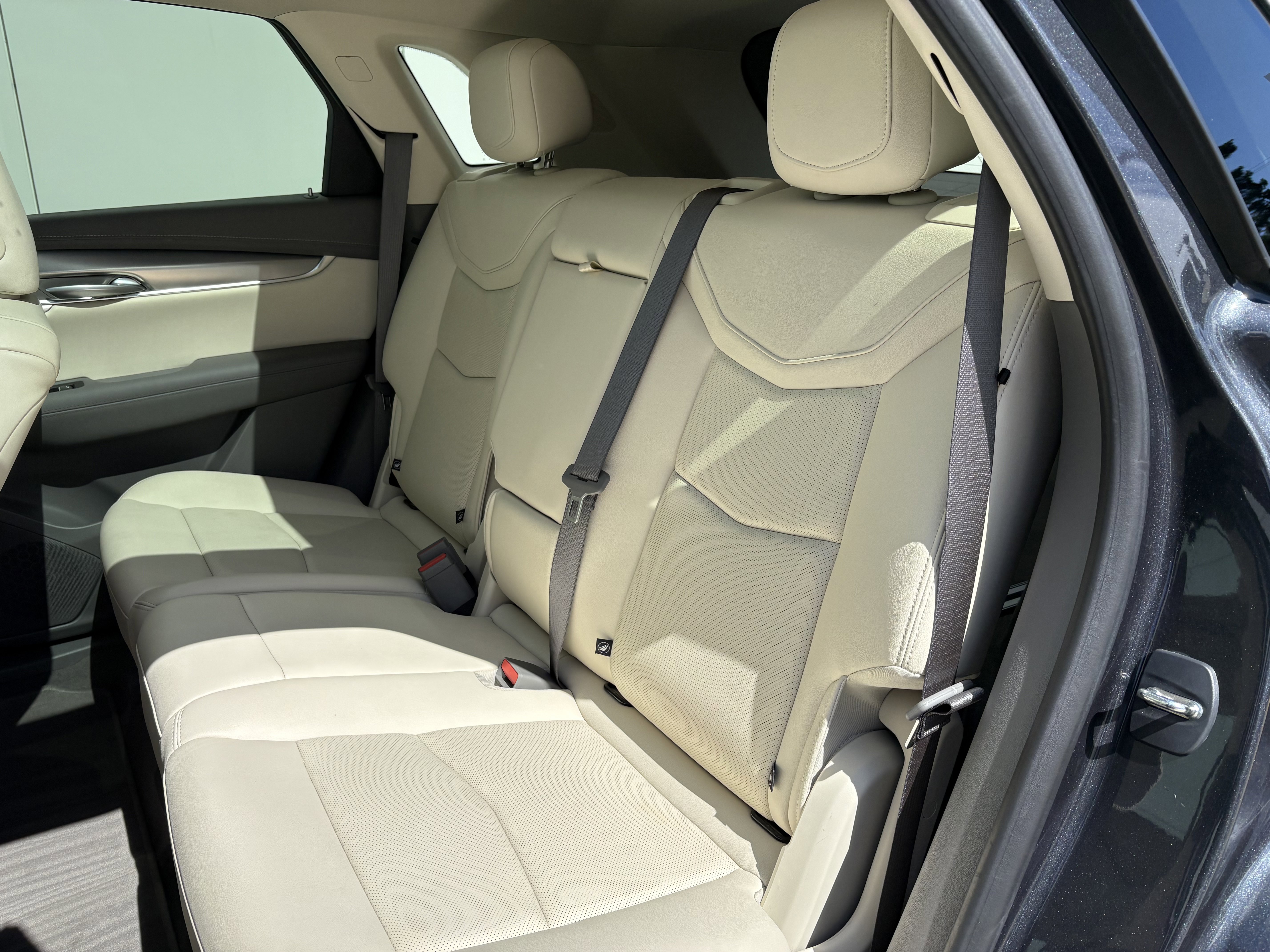 Certified 2023 Cadillac XT5 Premium Luxury w/ LPO, Floor Liner Package image 12