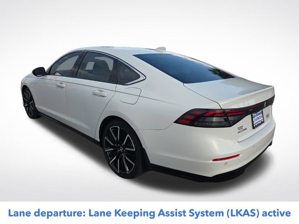 Used 2025 Honda Accord Touring image 7