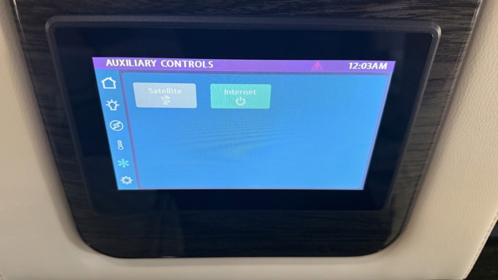 Used 2021 Mercedes-Benz Sprinter 2500 image 19