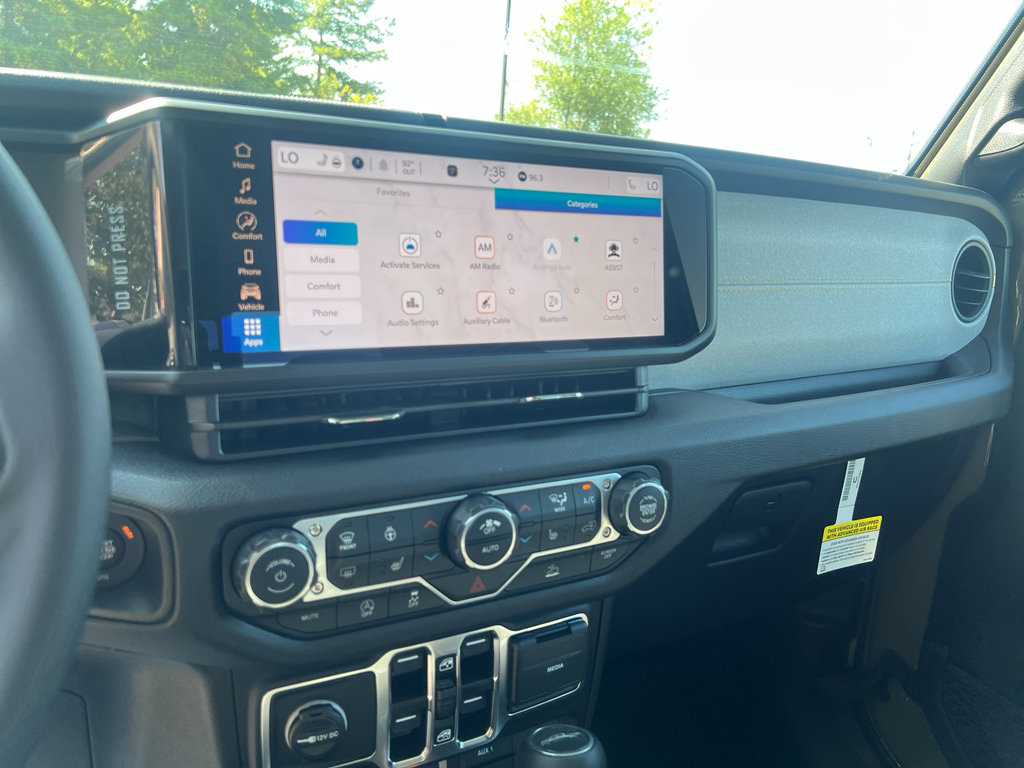 New 2025 Jeep Gladiator Willys image 15