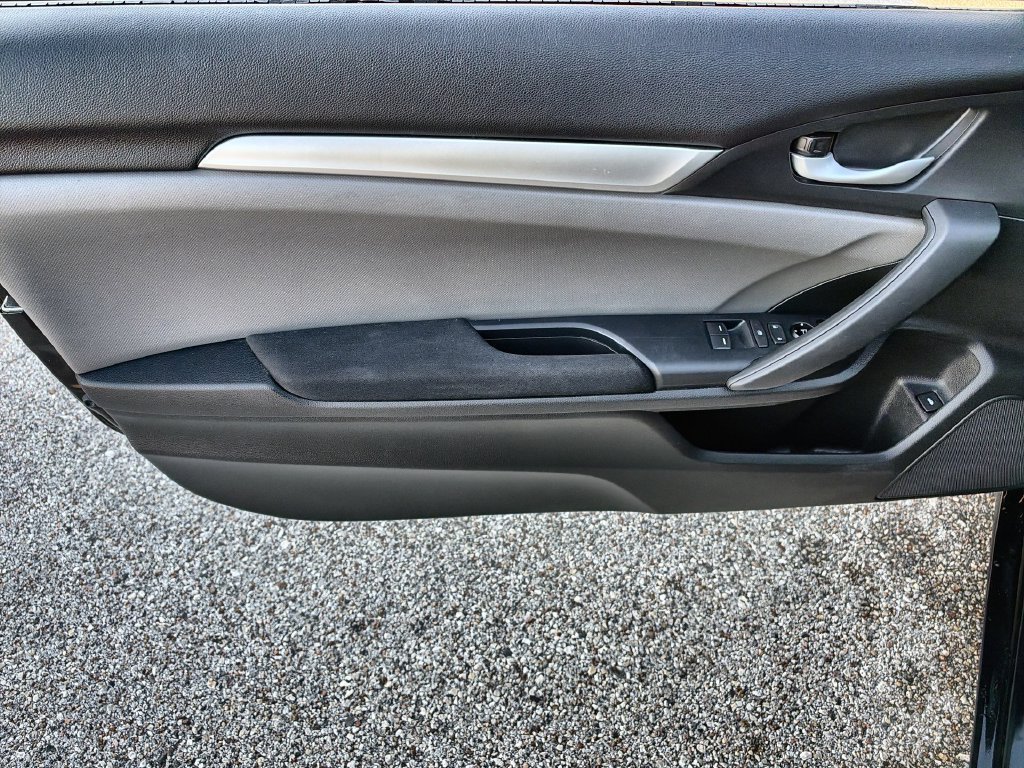 Used 2018 Honda Civic LX-P image 6