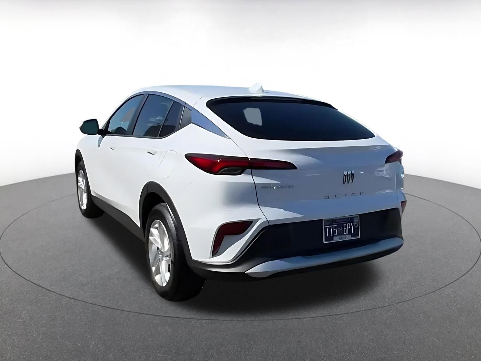 Used 2025 Buick Envista Preferred image 4