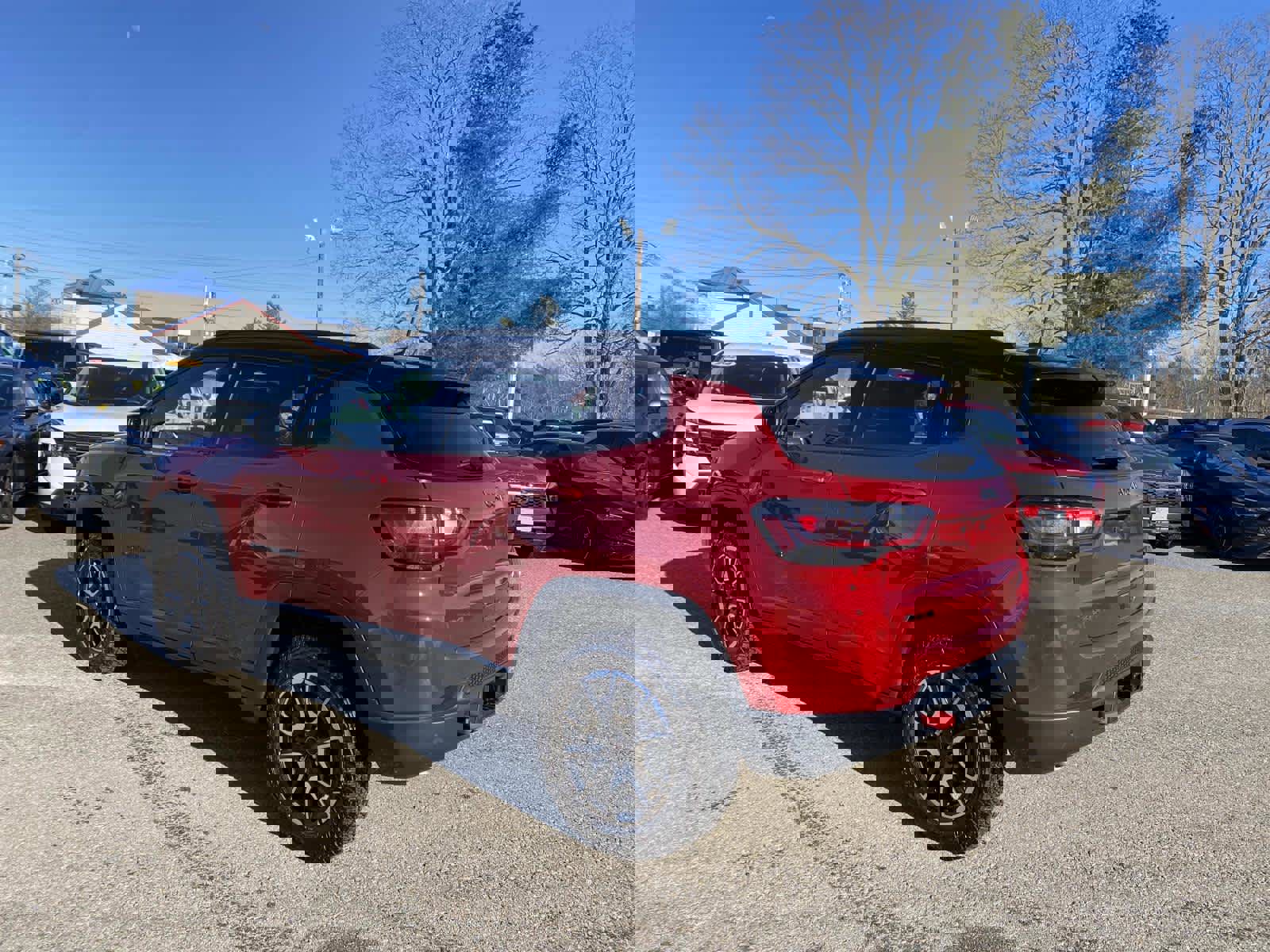 Certified 2025 Jeep Compass Trailhawk w/ Trailhawk Elite Group image 8