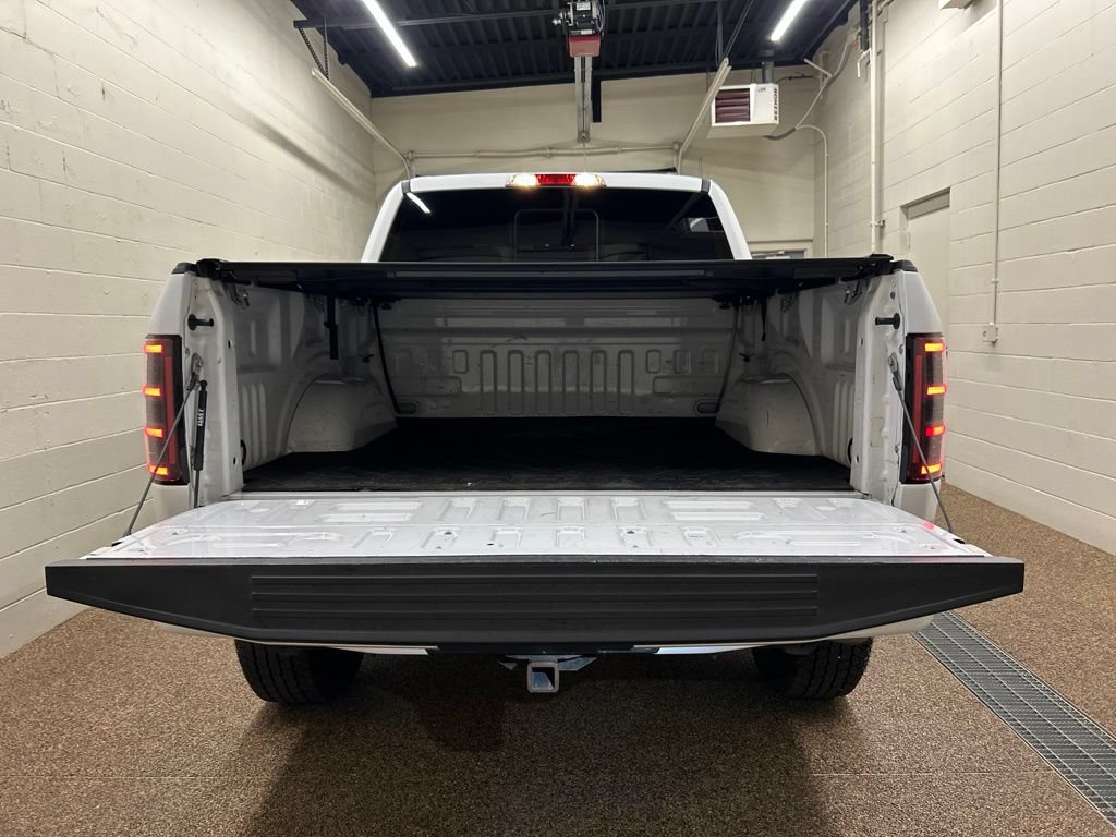 Used 2019 Ford F150 XLT w/ Equipment Group 302A Luxury AWD/4WD image 11